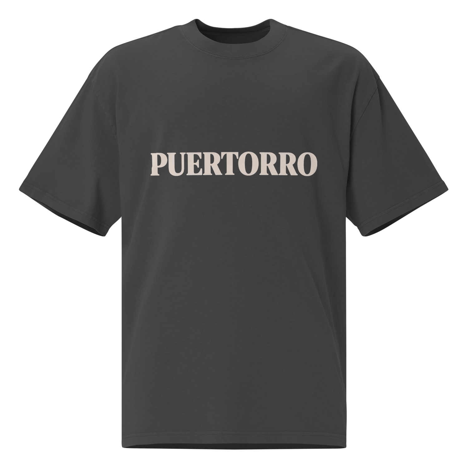 PaisaRican Boricua Collection — Camiseta PUERTORRO oversized negra con tipografía crema, ropa cultural puertorriqueña